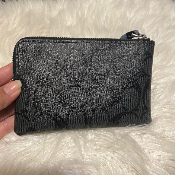 NWT Metallic Blue and Black Coach Wristlet - Picture 2 of 7